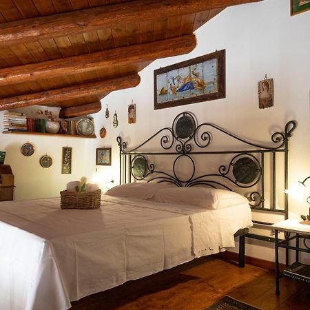 Familyholidays La Finestra Di Fronte Cefalù Kültér fotó