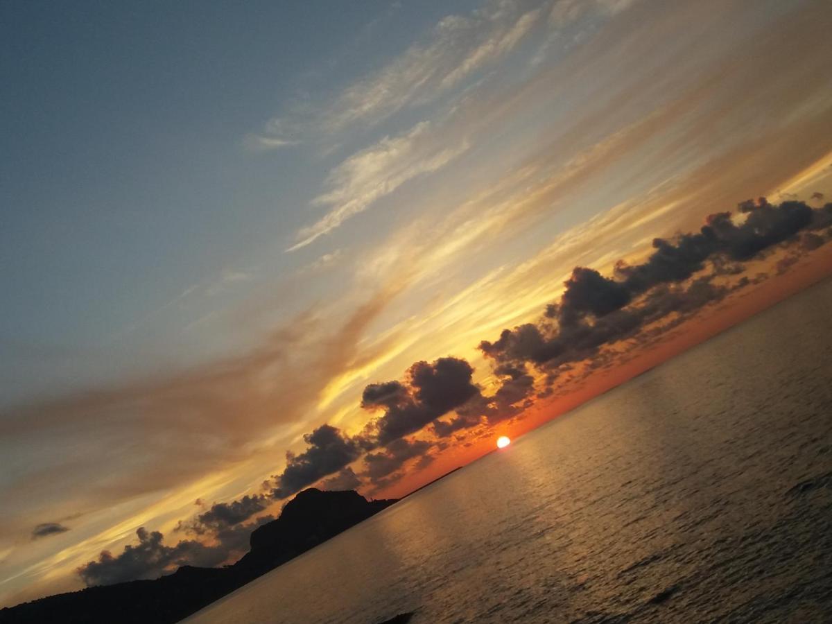 Familyholidays La Finestra Di Fronte Cefalù Kültér fotó