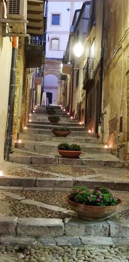 Familyholidays La Finestra Di Fronte Cefalù Kültér fotó
