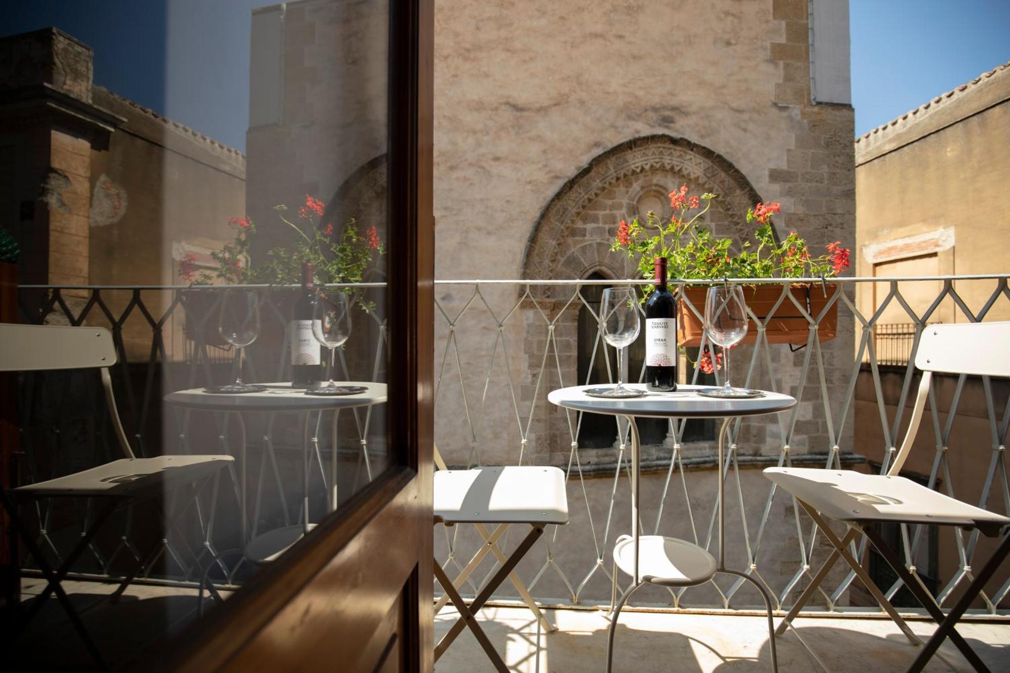 Familyholidays La Finestra Di Fronte Cefalù Kültér fotó